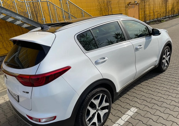 Kia Sportage cena 64500 przebieg: 152322, rok produkcji 2016 z Warszawa małe 497